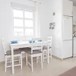 RentalSevilla Luminoso apartamento con terraza a orillas del río