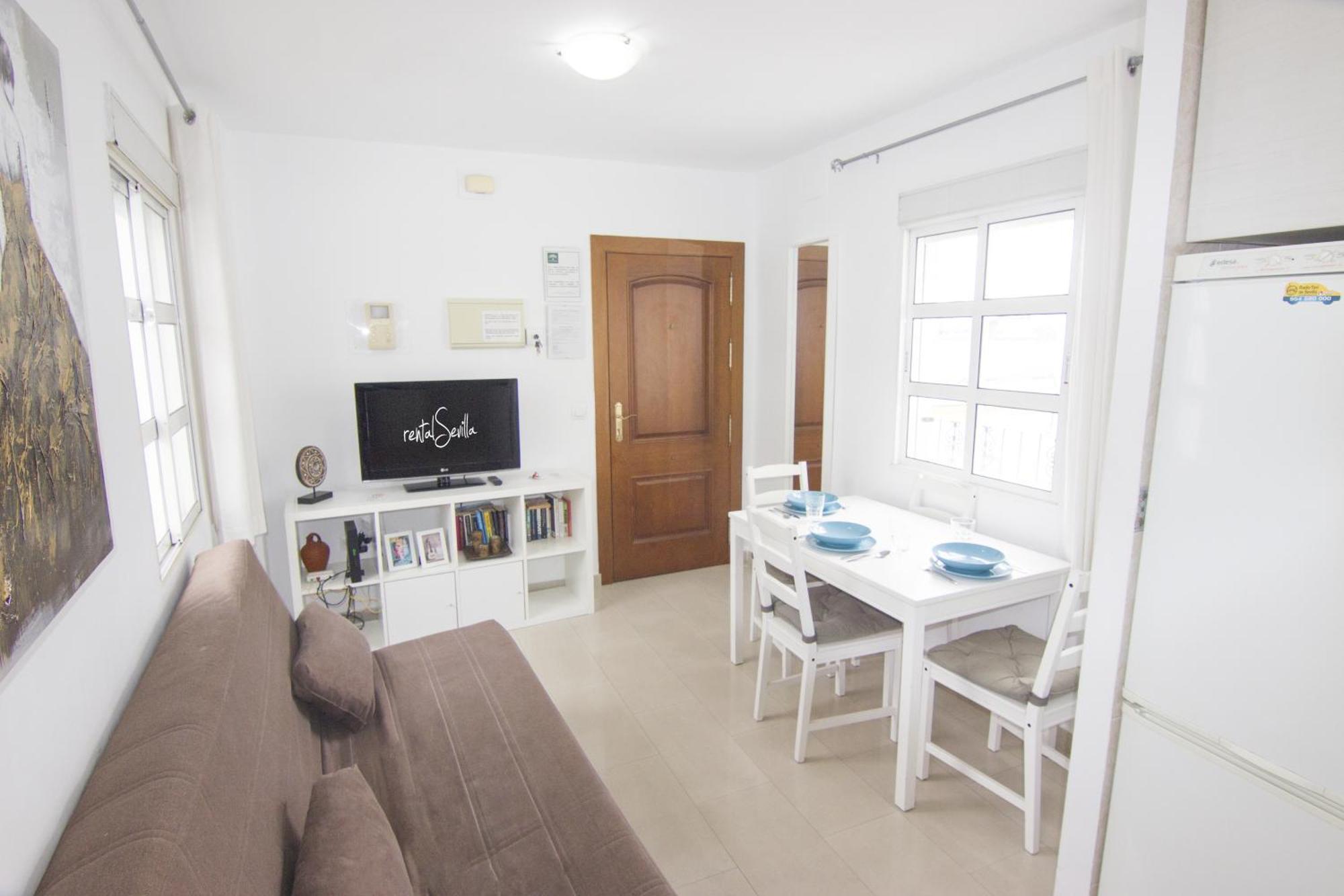 Apartamento Rentalsevilla Luminoso Con Terraza A Orillas Del Río Sevilla
