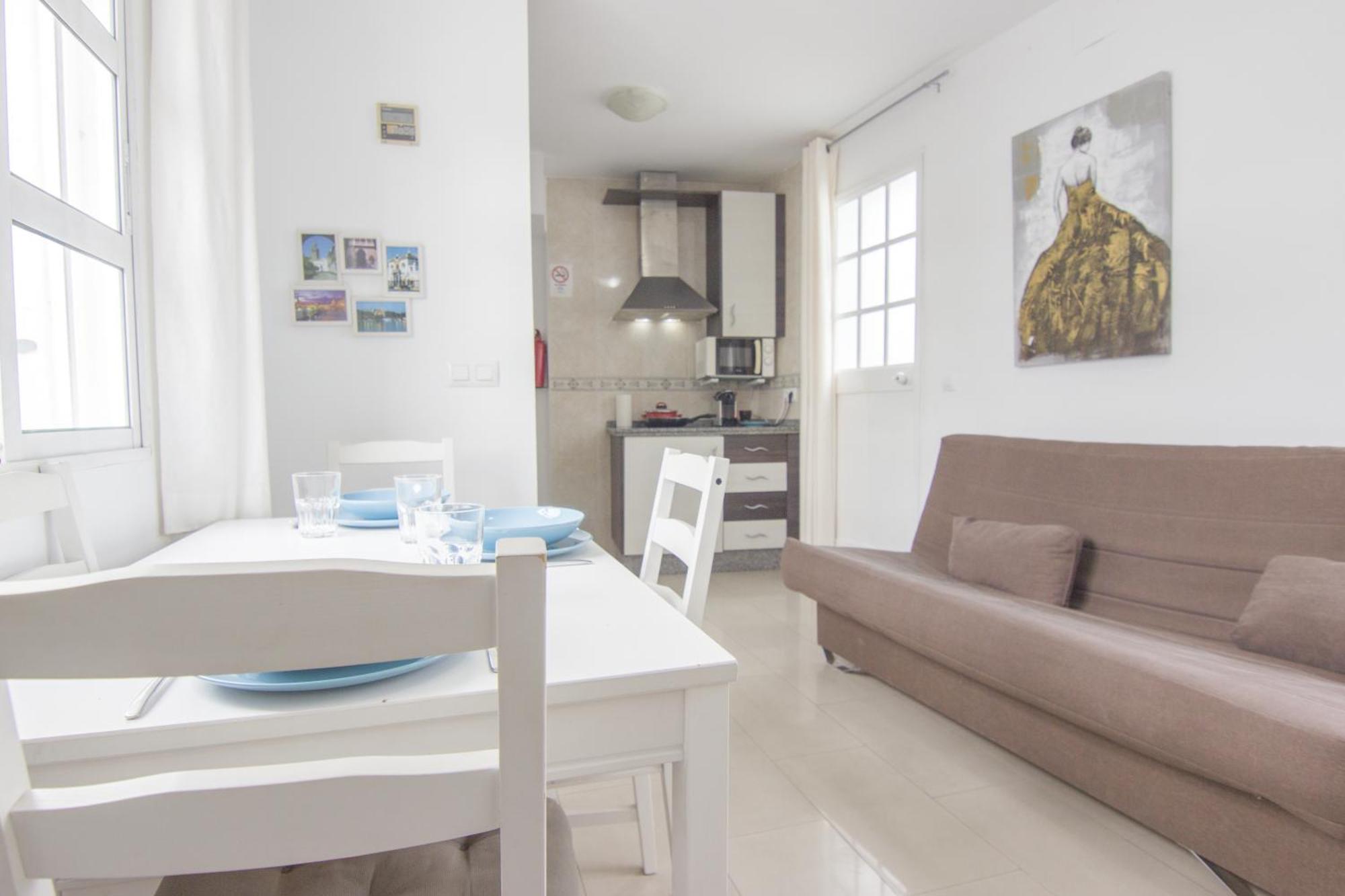 Apartamento Rentalsevilla Luminoso Con Terraza A Orillas Del Río *